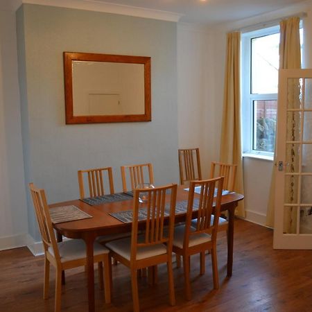 Entire 3 Bedroom House Near Caerphilly Station エクステリア 写真